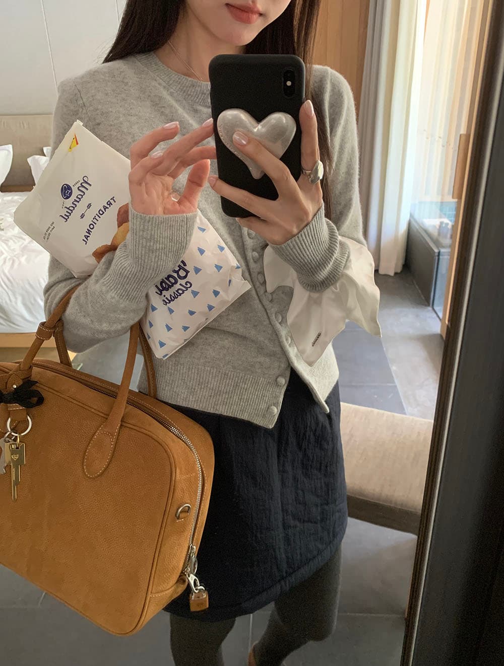 실사 레트로 한 부서 활력 소녀 디스플레이 화이트 라운드 넥 니트 단일 행 패키지 버클 보온 긴팔 스웨터 상세 이미지 81