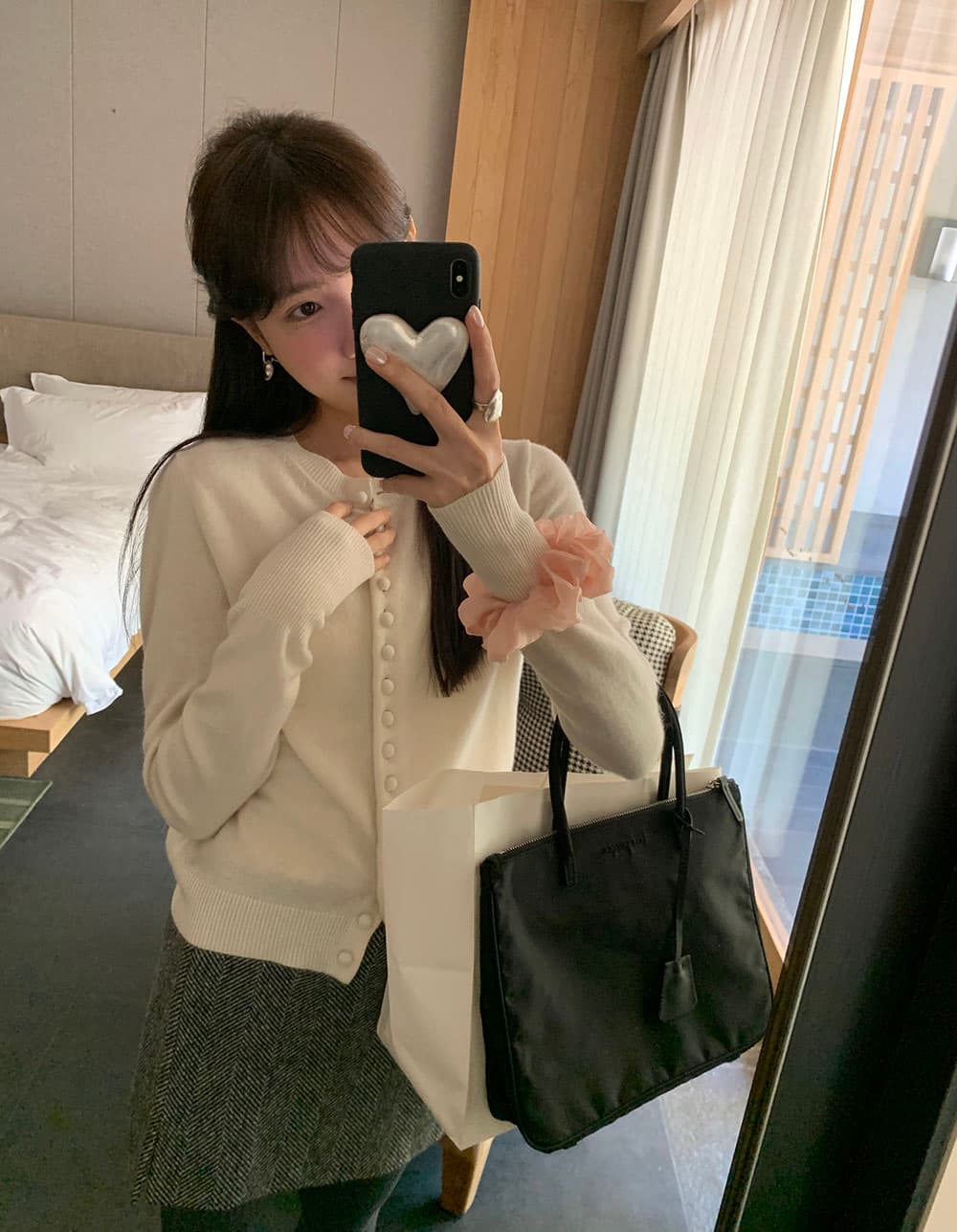 실사 레트로 ins 소녀 연령 감소 외국 가스 디스플레이 화이트 라운드 넥 니트 싱글 줄 버튼 보온 긴팔 스웨터 상세 이미지 48