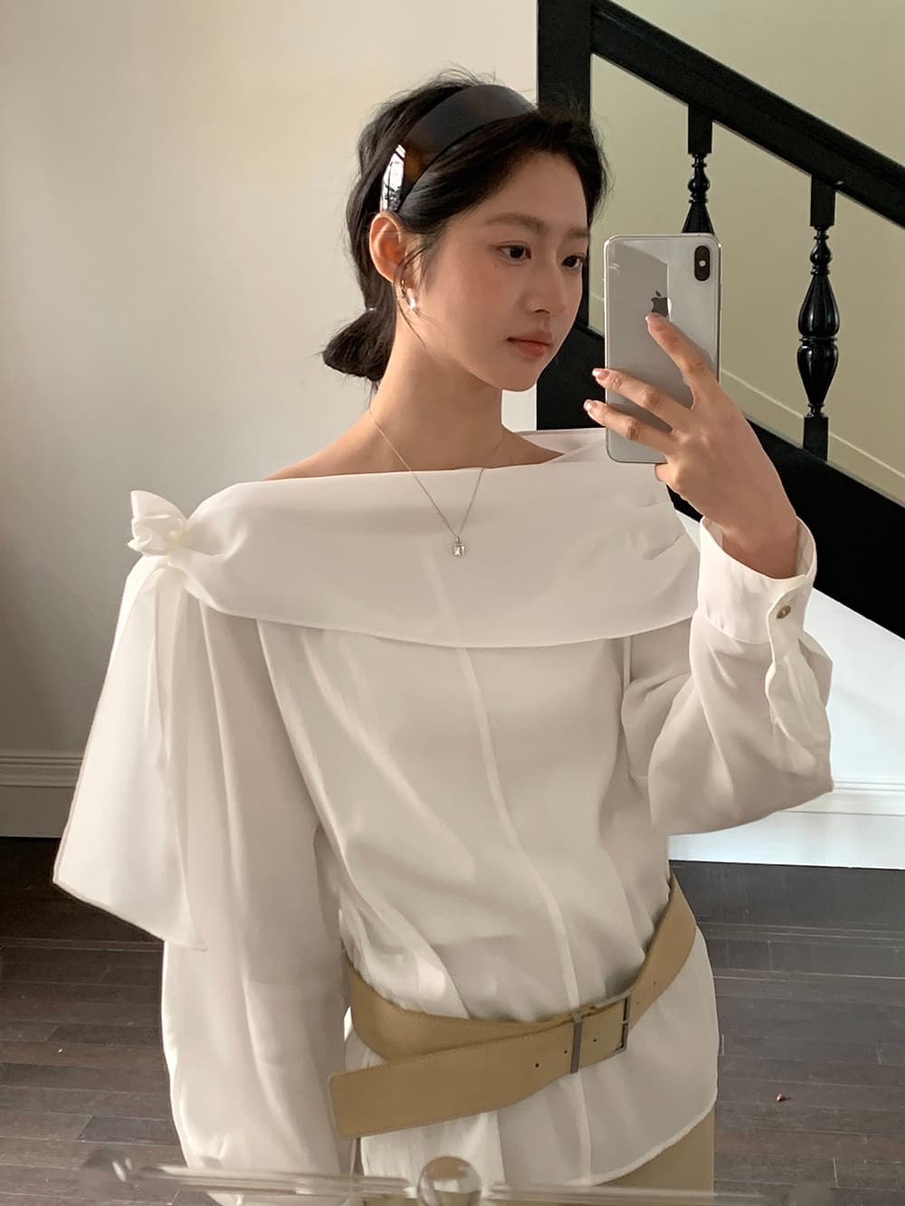 실사 레트로 프랑스식 낭만주의 작은 대중 디자인 센스 보트넥 나비 매듭 품격 긴팔 셔츠 상세 이미지 8