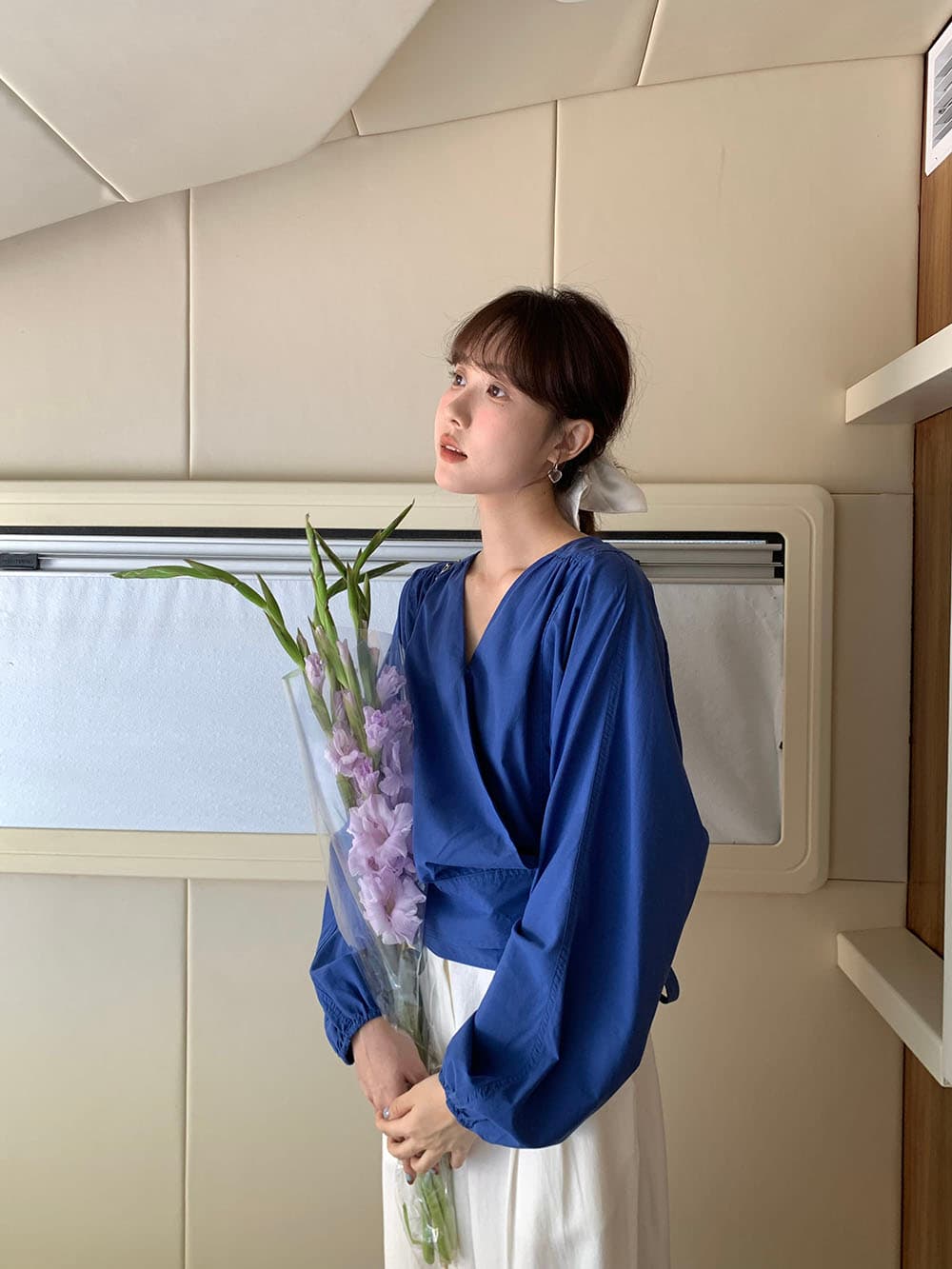 실사 레트로 법률 시스템 V넥 동점 허리 디자인 센스 디스플레이 화이트 랜턴 긴팔 셔츠 상세 이미지 36
