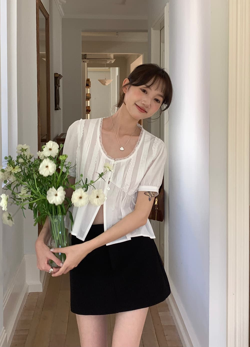 실사 정가 하얀 달빛 한 부서 면 소재 u 칼라 레이스 단일 행 반팔 레이스 셔츠 상세 이미지 5