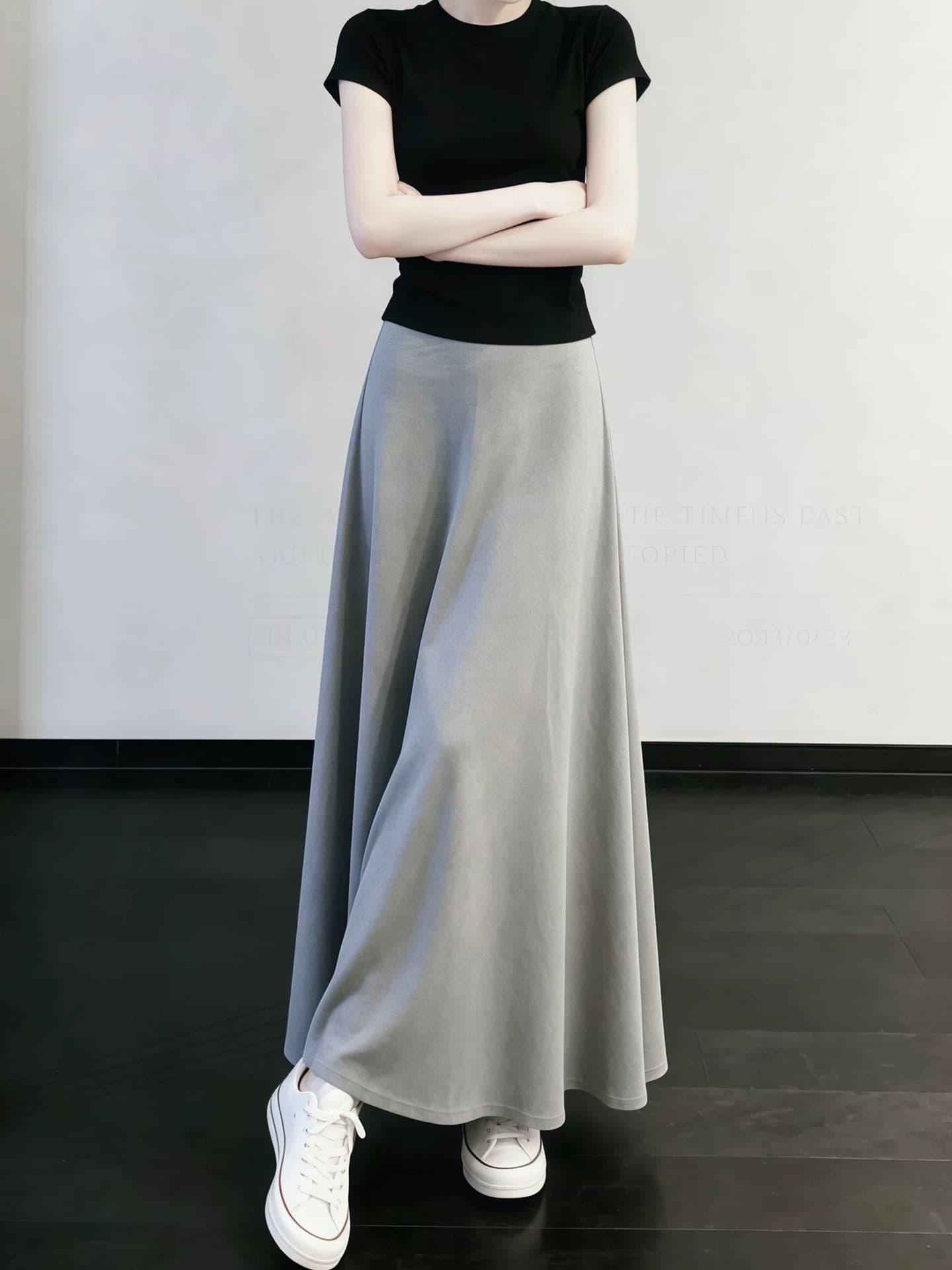 빛 사람들 코치 착용 가져 가라. 회색 반신 치마 세트 드레스 아이들 여름 2026 새로운 한 부서 ootd 전체 집합 이미지 2