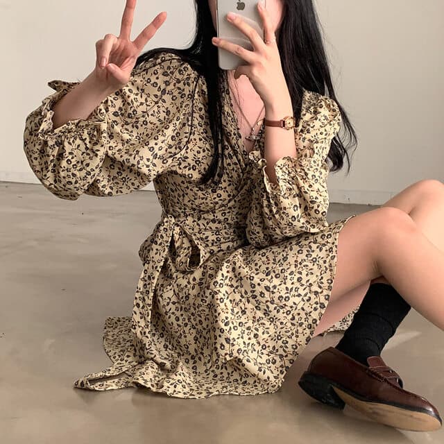 가을 의상 새로운 한국 chic 가을 프랑스식 꽃무늬 여성 드레스 레이스업 슬림해 보이는 드레스 상세 이미지 7