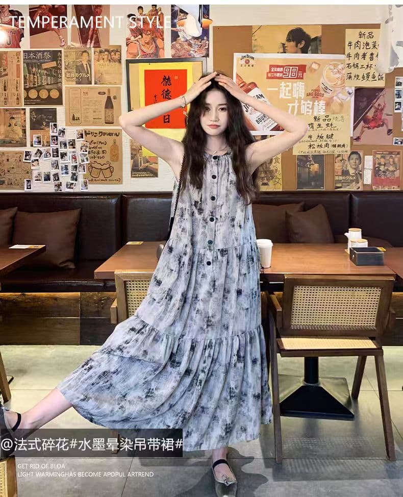 여름 드레스 새로운 민소매 해변 해변가 휴가 여성 드레스 행침 목 슈퍼 잘 생긴 수묵화 헤일로 염색 슬림해 보이는 롱 스커트 상세 이미지 6