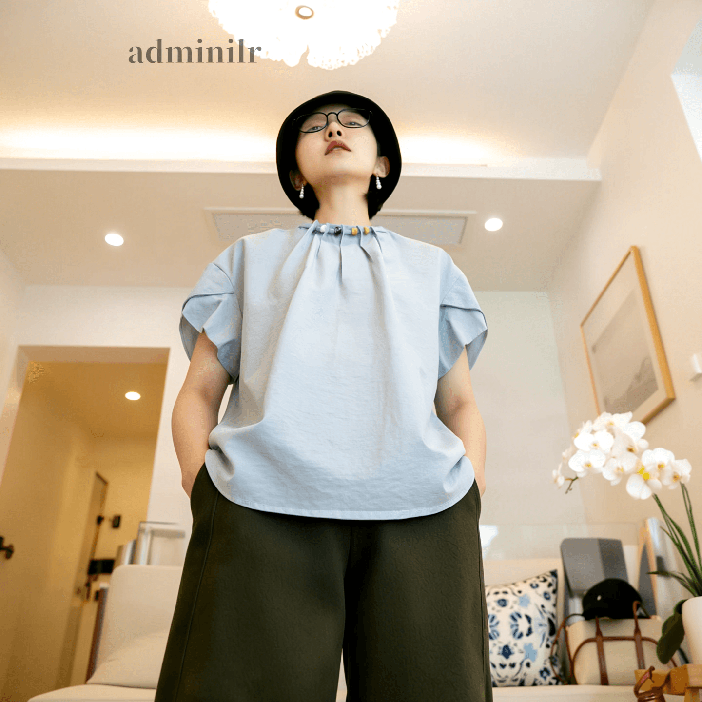 여름 드레스 새로운 빅 사이즈 여성 의류 디자인 센스 고유 한 Chic 빛 럭셔리 연령 감소 외국 가스 반팔 셔츠 루즈핏 맨위 상세 이미지 3