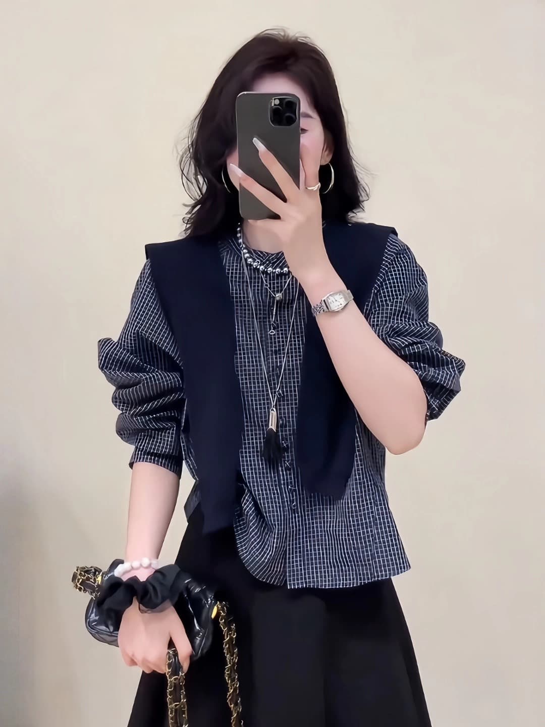 가을 의상 새로운 프랑스식 레트로 체크무늬 숄 긴팔 셔츠 여성 레저 품격 셔츠 루즈핏 맨위 상세 이미지 4