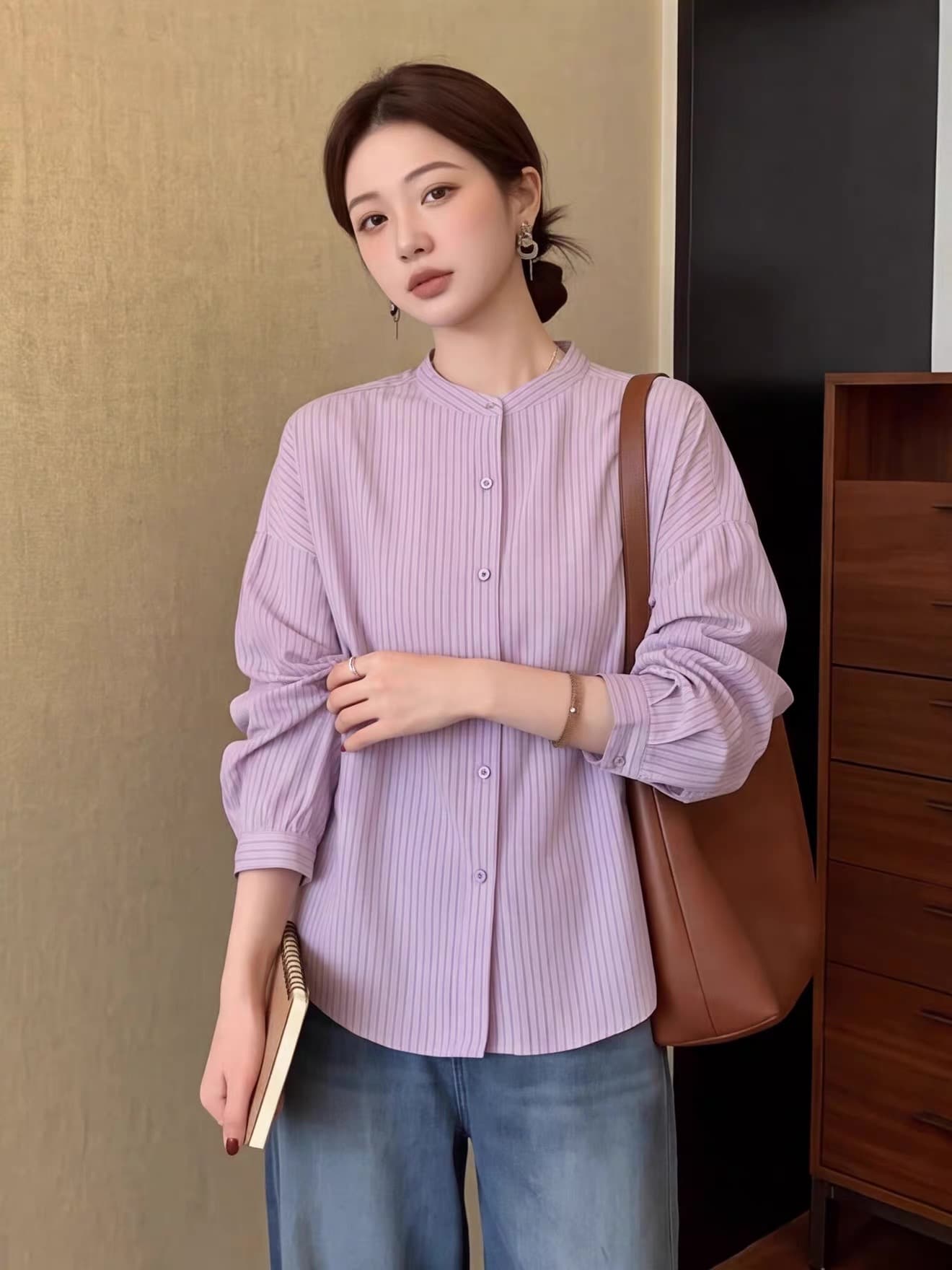 가을 의상 새로운 레트로 스트라이프 보라색 긴팔 여성 셔츠 빅 사이즈 다용도 루즈핏 고급 센스 맨위 상세 이미지 9