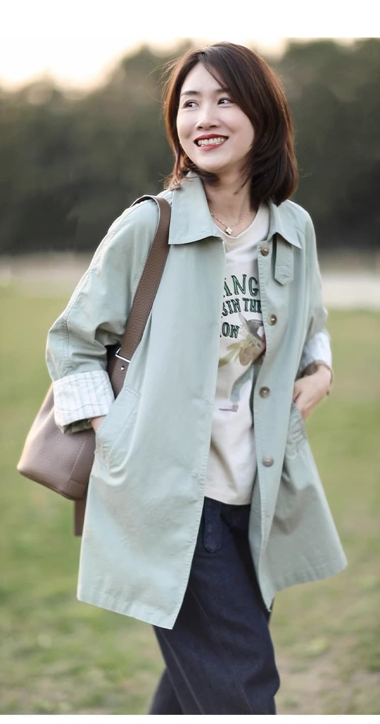 가을 겨울 의류 새로운 출퇴근 미니멀리즘 품격 다용도 싱글 줄 버튼 폴로 칼라 중간 길이 바람막이 여성 재킷 상세 이미지 6