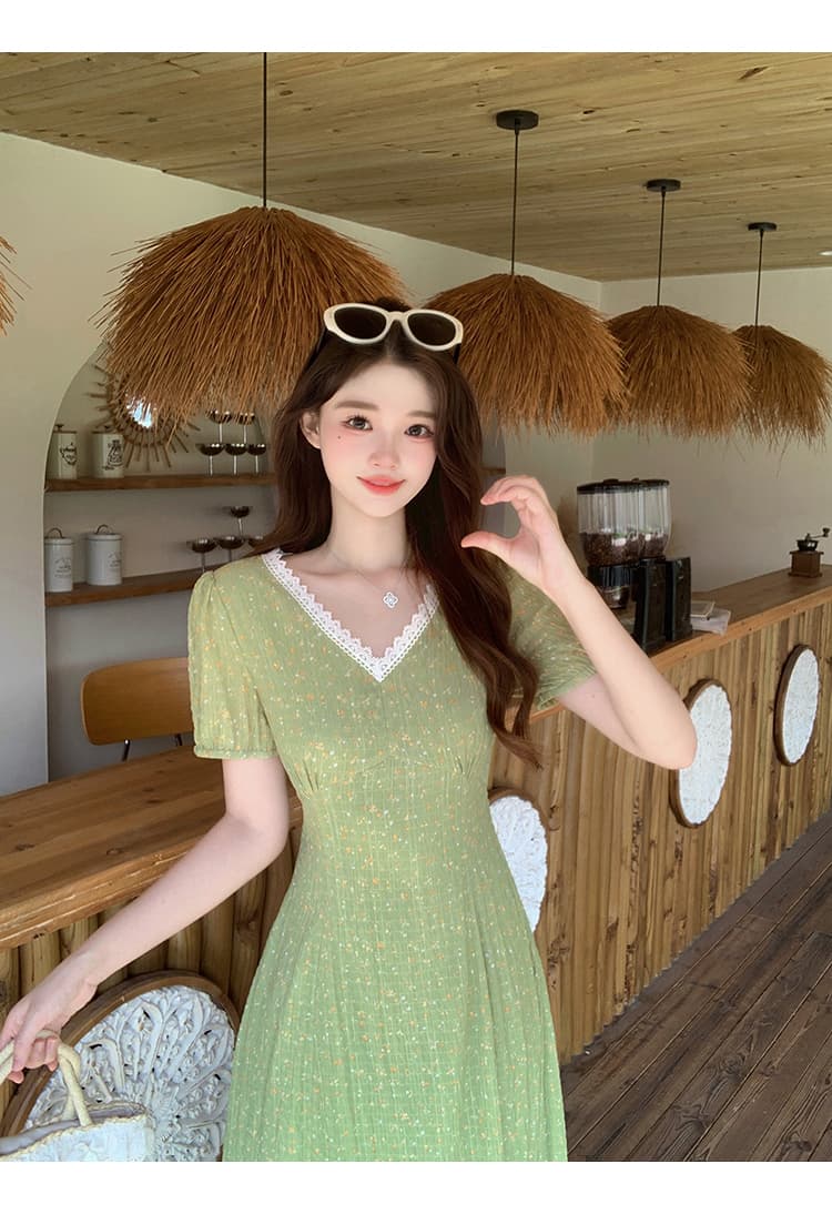 실사 2026 여름 드레스 새로운 지방 mm 빅 사이즈 여성 프랑스식 캐주얼 V넥 꽃무늬 몸매 가꾸기 슬림해 보이는 드레스 상세 이미지 17