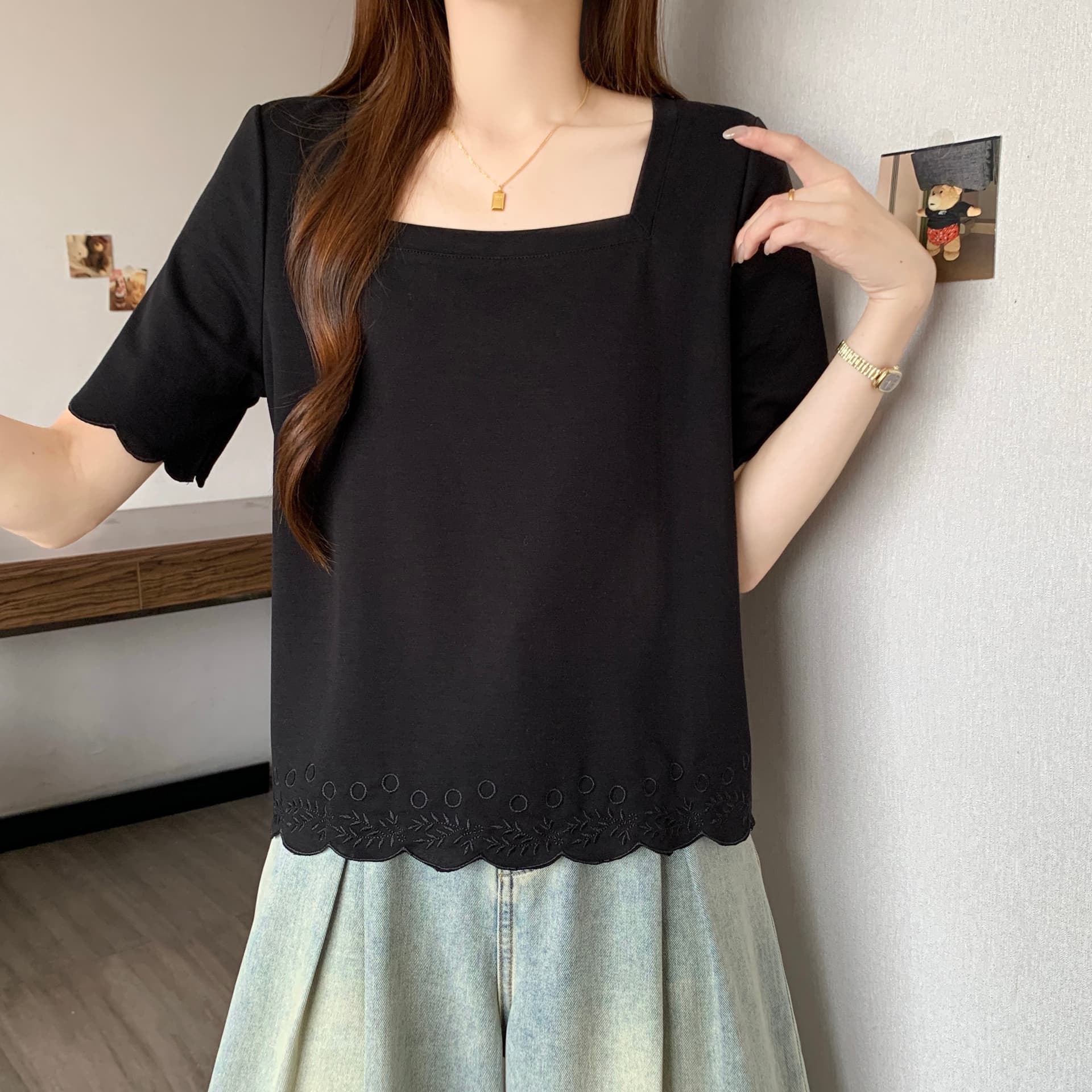 빅 사이즈 광장 칼라 긍정적 인 어깨 반팔 티셔츠 여성 여름 2026 새로운 캐주얼 다용도 기본 셔츠 슬림해 보이는 루즈핏 맨위 상세 이미지 7