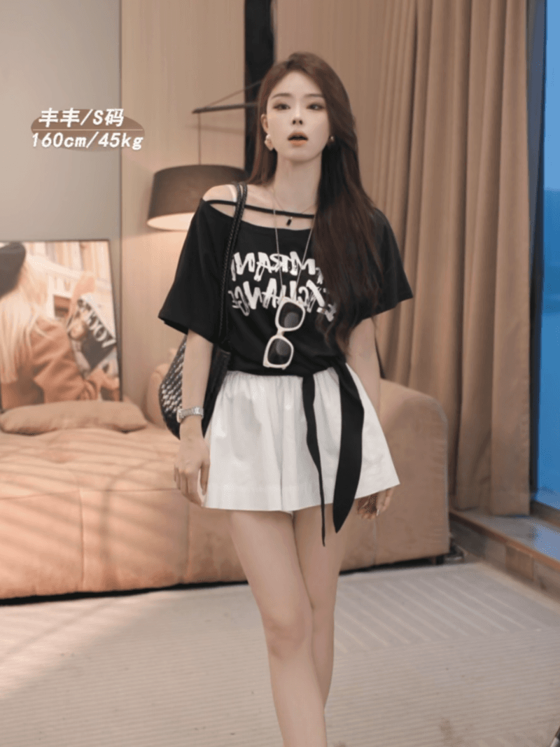 여름 새로운 순수한 욕망 바람 비스듬한 오프숄더 알파벳 프린트 다용도 슬림해 보이는 반팔 티셔츠 세트 상세 이미지 3
