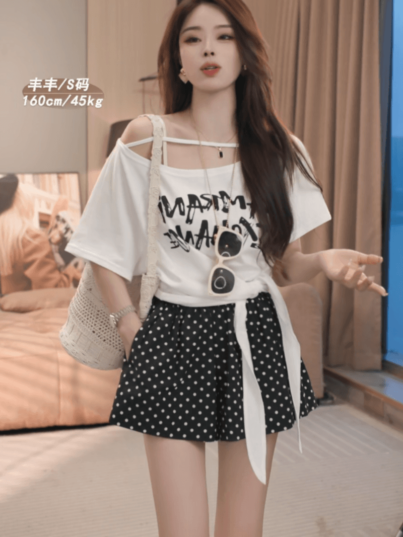 여름 새로운 순수한 욕망 바람 비스듬한 오프숄더 알파벳 프린트 다용도 슬림해 보이는 반팔 티셔츠 세트 상세 이미지 8