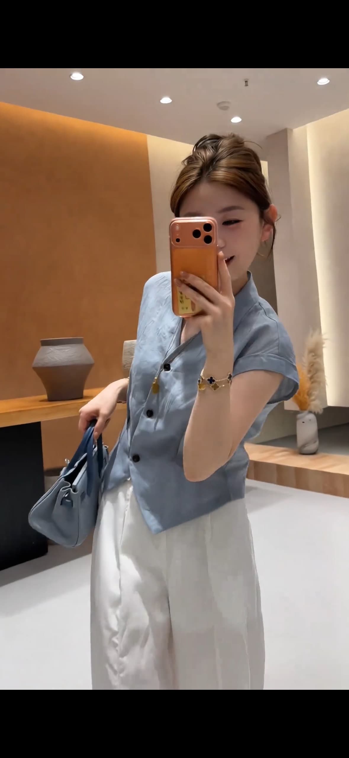 여름 싱글 줄 버튼 주름 허리 수축 품격 V넥 작은 셔츠 민소매 프랑스식 슬림해 보이는 맨위 세트 상세 이미지 2