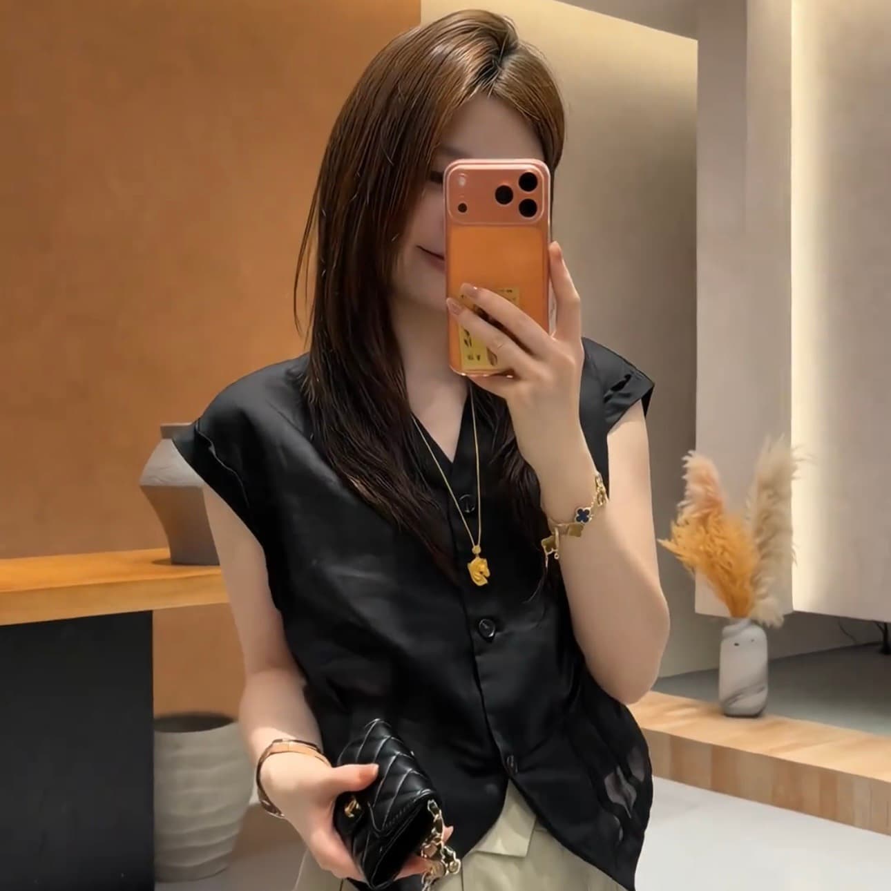 여름 싱글 줄 버튼 주름 허리 수축 품격 V넥 작은 셔츠 민소매 프랑스식 슬림해 보이는 맨위 세트 이미지 6