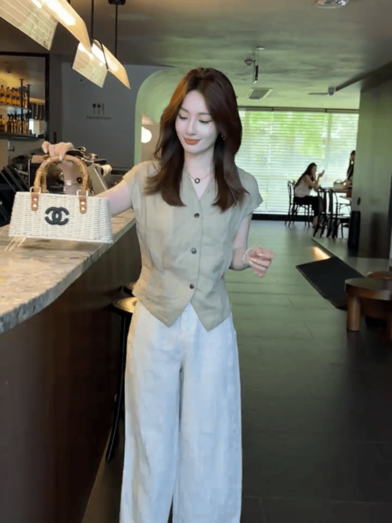 마 재료 가지고있다 밖으로 싱글 줄 버튼 주름 허리 수축 품격 V넥 작은 셔츠 민소매 프랑스식 슬림해 보이는 맨위 세트 상세 이미지 3
