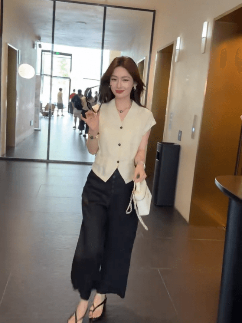 마 재료 가지고있다 밖으로 싱글 줄 버튼 주름 허리 수축 품격 V넥 작은 셔츠 민소매 프랑스식 슬림해 보이는 맨위 세트 상세 이미지 5