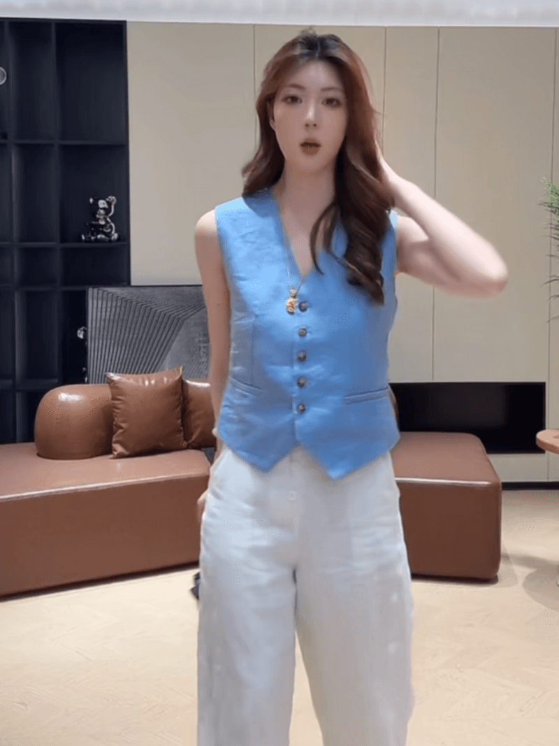 여름 품격 싱글 줄 버튼 V넥 슬림해 보이는 민소매 작은 셔츠 패션 다용도 미니멀리즘 베스트 세트 이미지 2