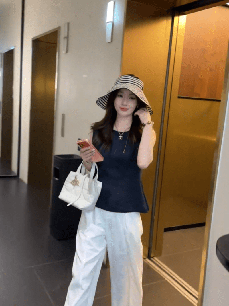 콩 추천 여름 허리 수축 슬림해 보이는 문예 작은 셔츠 다용도 민소매 맨위 품격 세트 상세 이미지 6