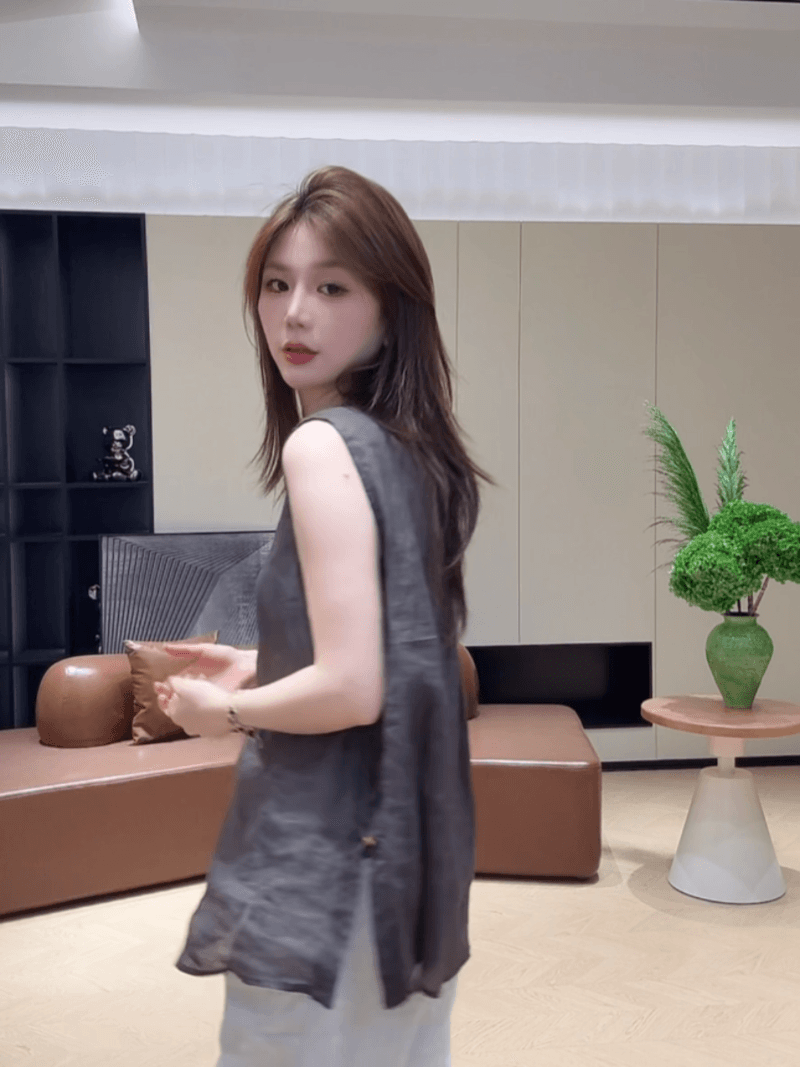 콩 추천 여름 패션 루즈핏 디자인 센스 V넥 민소매 작은 셔츠 느긋한 바람 중간 길이 맨위 세트 상세 이미지 11