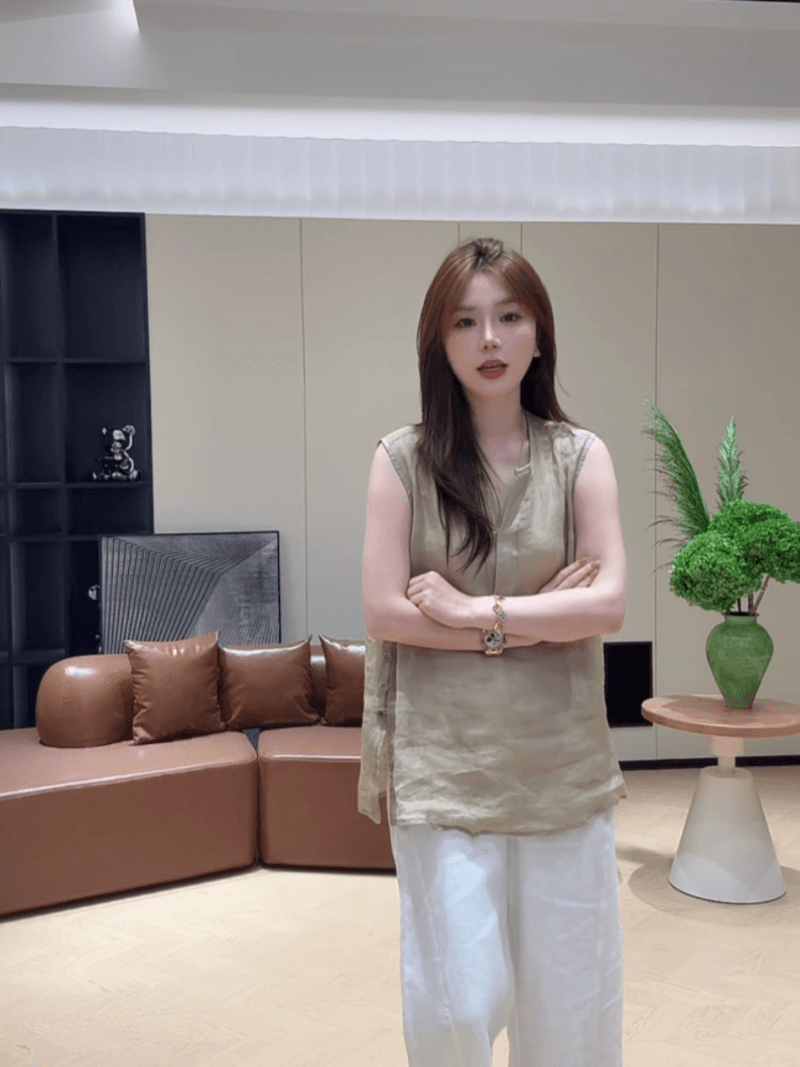 콩 추천 여름 패션 루즈핏 디자인 센스 V넥 민소매 작은 셔츠 느긋한 바람 중간 길이 맨위 세트 상세 이미지 12