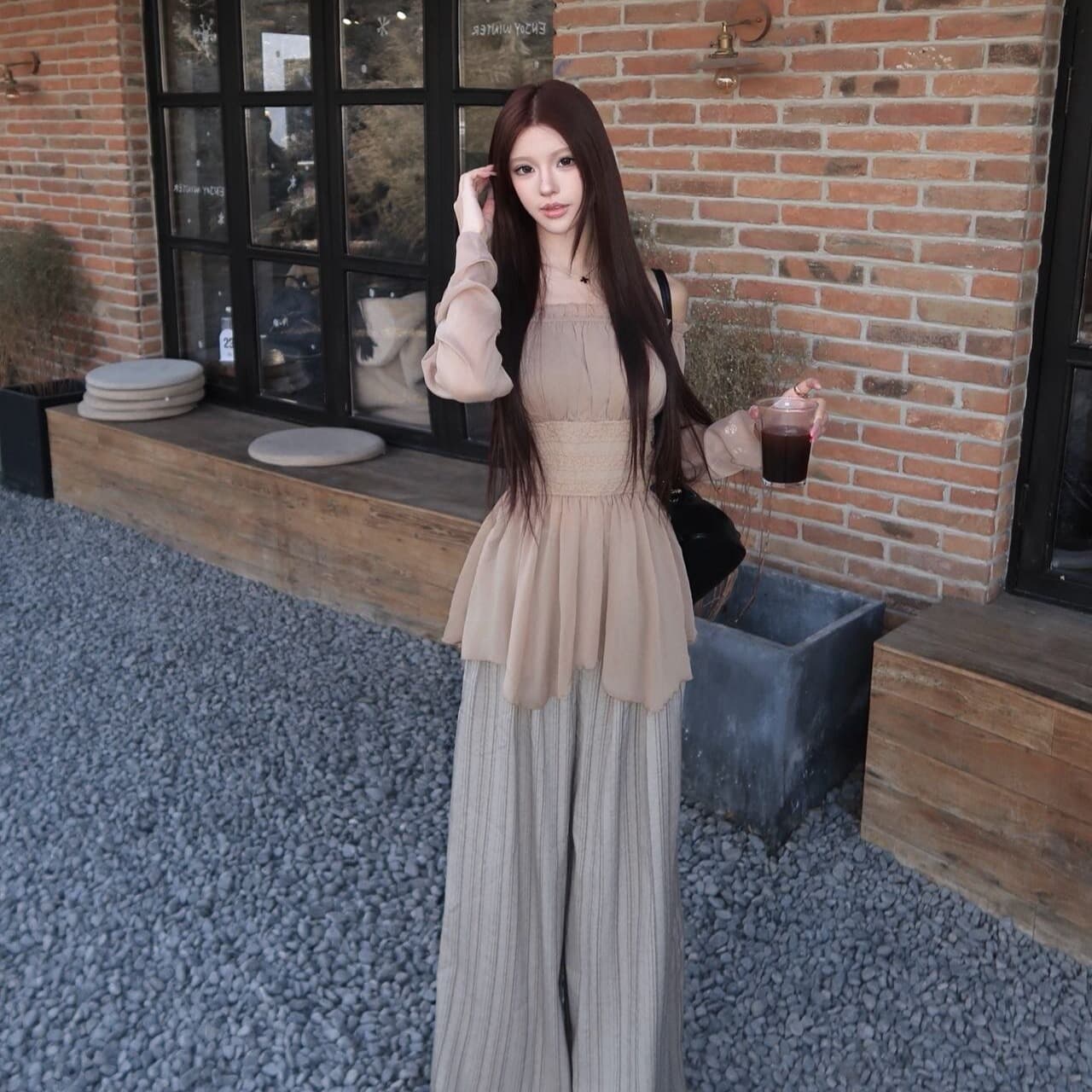 우아함 품격 오프숄더 쉬폰 블라우스 봄 여름 새로운 허리 수축 슬림해 보이는 고급 센스 오프숄더 맨위 이미지 2