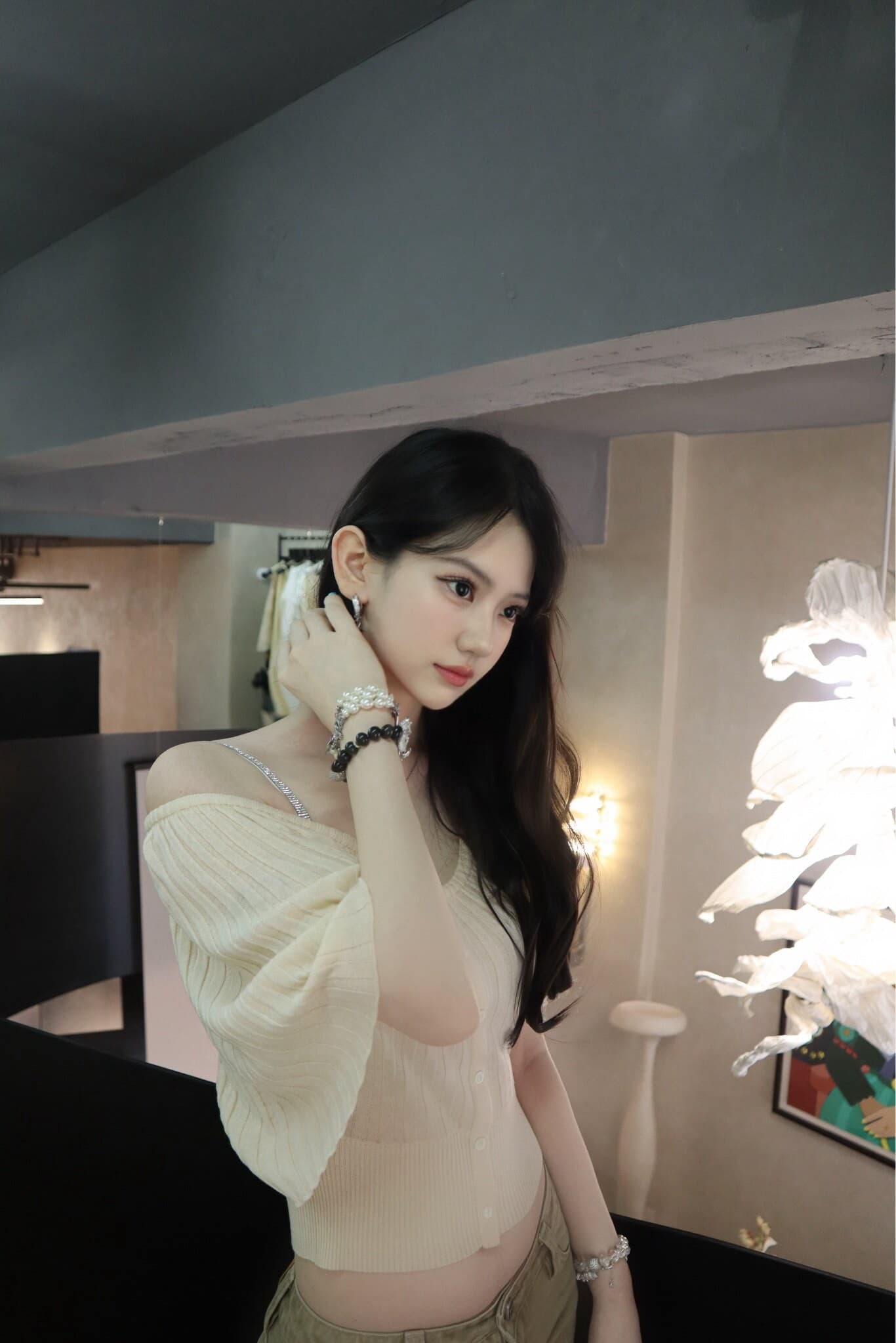 mummycat 계란 놓기 야옹 장기 화이트 코우 26 신제품 30 양모 장기 Pleat 대 라운드 넥 니트 맨위 상세 이미지 4
