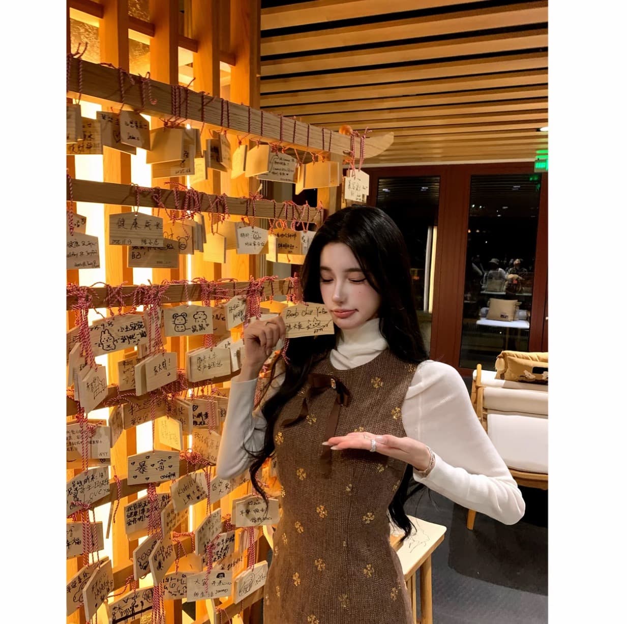 barb chill 조끼 스커트 작은 샤넬 스타일 드레스 크리스마스 로브 여성 겨울 부유 한 가족 천 골드 miu 부서 착용 가져 가라. 상세 이미지 5