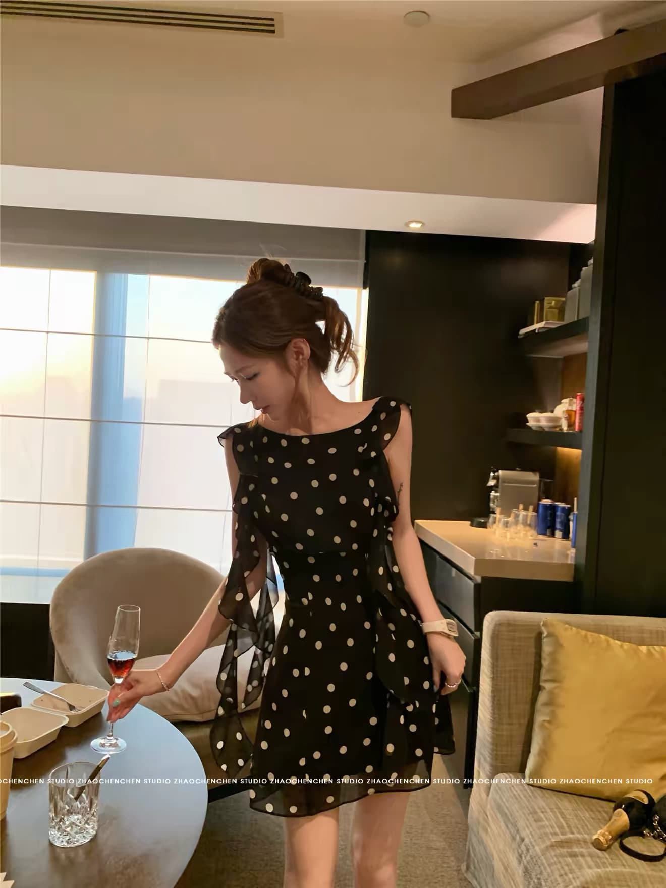폴카 기억 캐치 부서 대 백리스 도트 무늬 프릴 드레스 상세 이미지 8