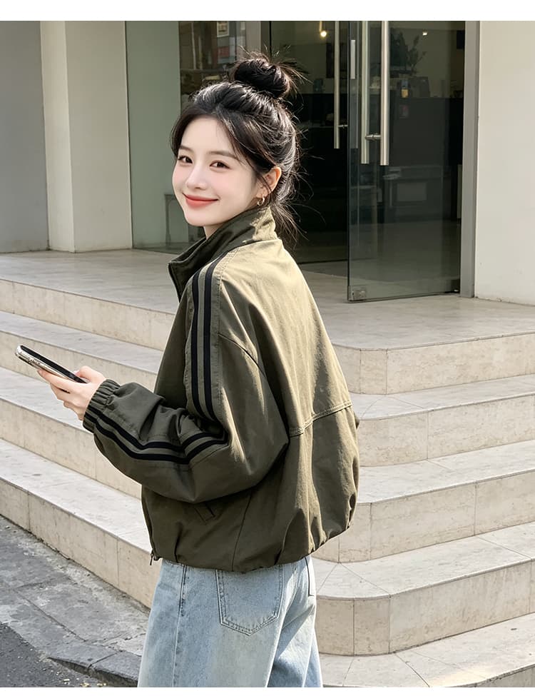 실사 아메리칸 운동 스탠드 칼라 더블 머리 지퍼 루즈핏 가을 어깨 줄무늬 슬리브 밴딩 커프스 밑단 쇼트 스타일 재킷 상세 이미지 11