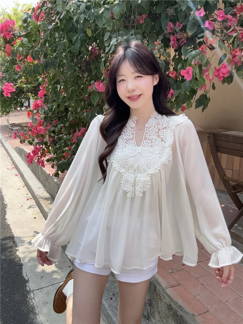 실사 정가 새로운 디자인 센스 레이스 패치워크 V넥 긴팔 여성 셔츠 작은 대중 품격 맨위 투피스 세트 이미지 3