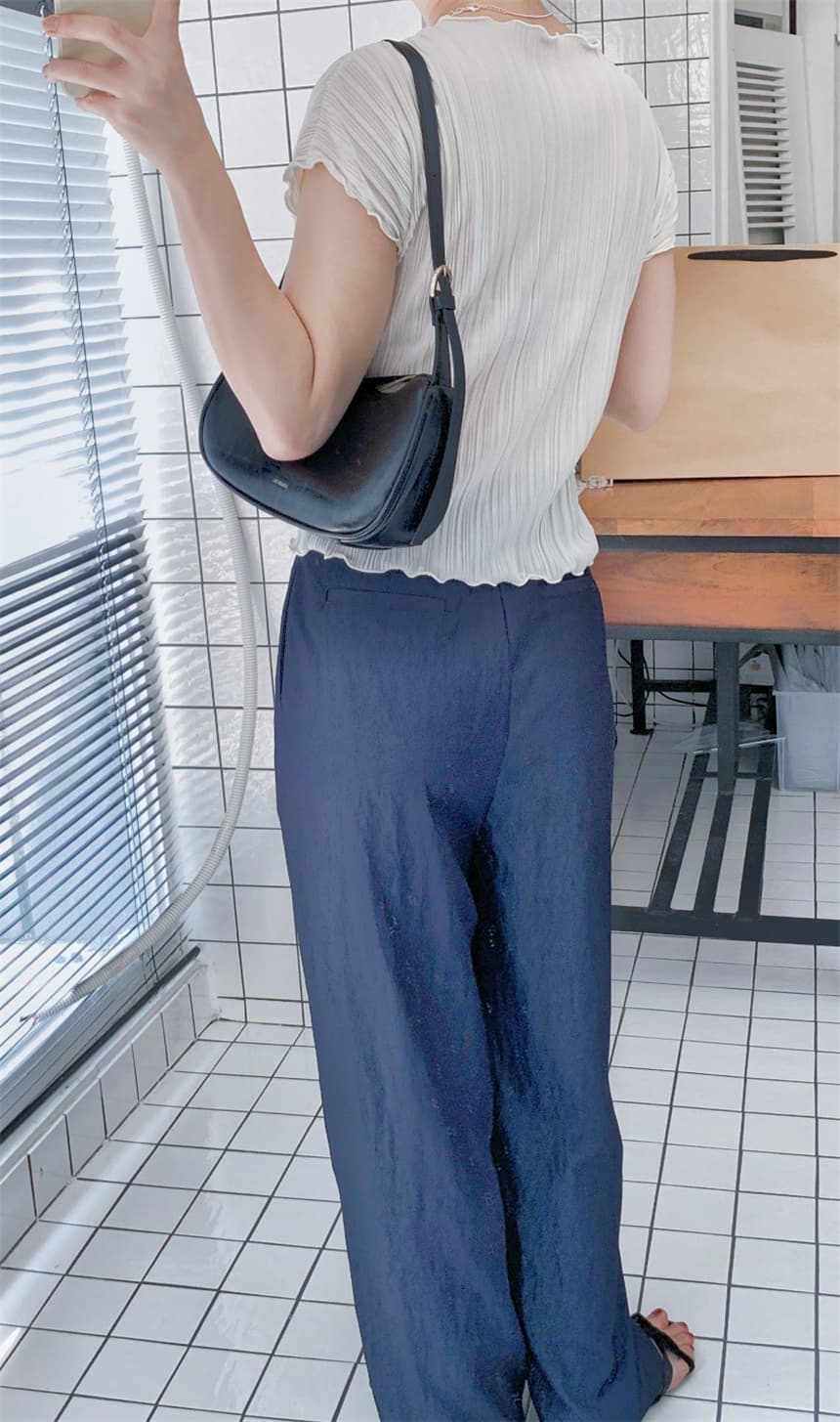 재고 있음 korea 첫사랑 품격 수직 Pleat 물결무늬 측면 꽃잎 반하이넥 신축성 단색 반팔 티셔츠 맨위 상세 이미지 4