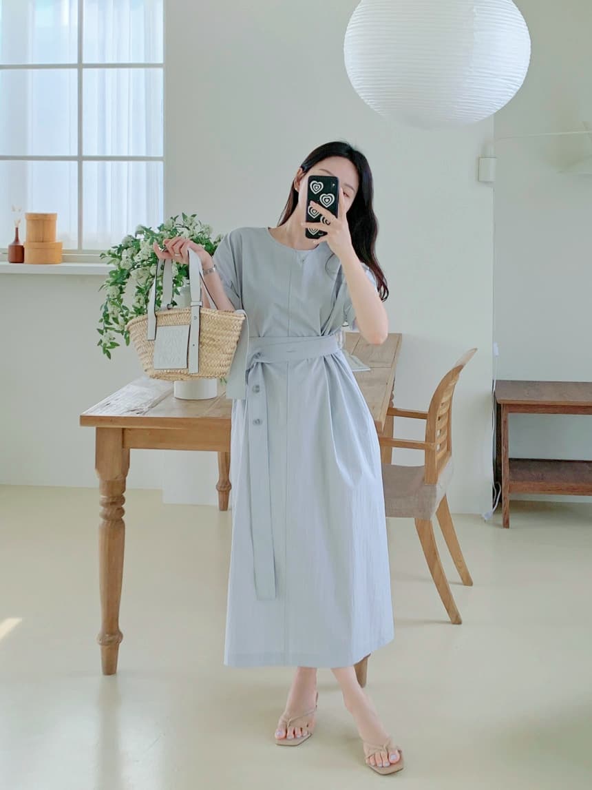 재고 있음 cherry 품격 빛 성숙한 여인 느긋한 낭만주의 분위기 센스 가방 삽입 허리 수축 반팔 드레스 벨트 포함 상세 이미지 16