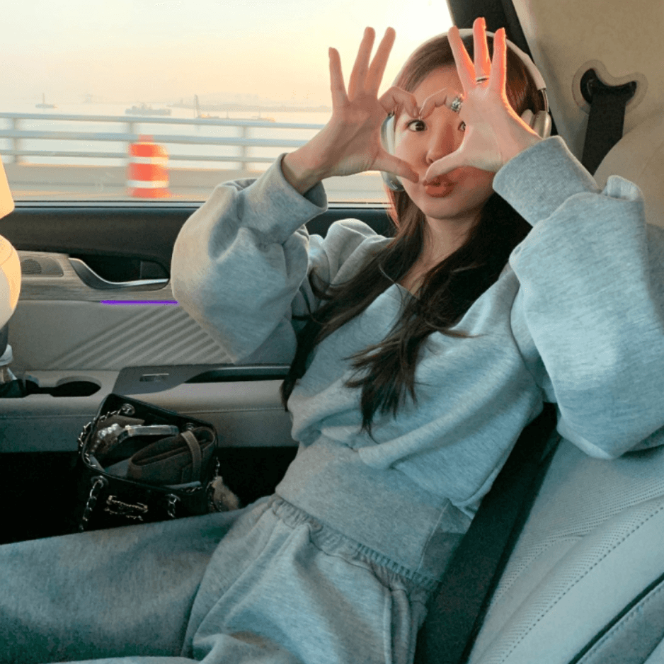 재고 있음 cherry 광장 칼라 허리 수축 쇼트 스타일 긴팔 후드티 밴딩 하이웨이스트 넓은 다리 운동 긴 바지 투피스 세트 이미지 3