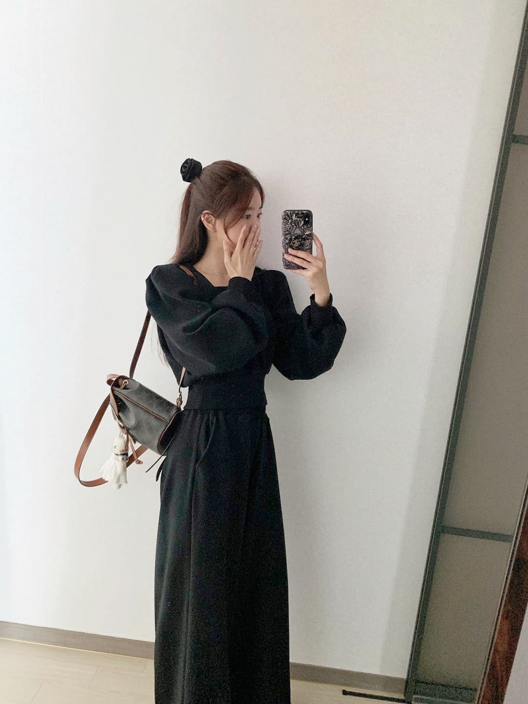 재고 있음 cherry 광장 칼라 허리 수축 쇼트 스타일 긴팔 후드티 밴딩 하이웨이스트 넓은 다리 운동 긴 바지 투피스 세트 상세 이미지 12
