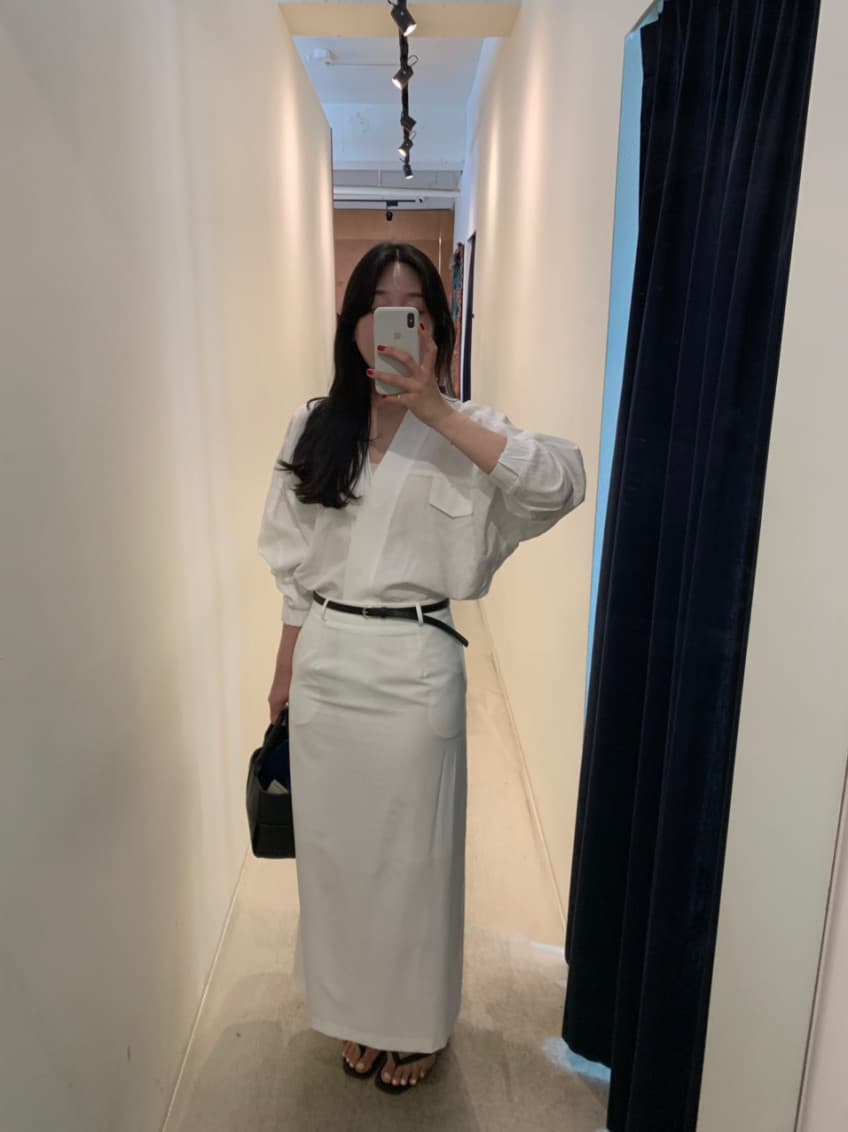 재고 있음 cherry 프랑스식 빛 성숙한 여인 V넥 디자인 센스 출퇴근 품격 ol 미니멀리즘 루즈핏 다용도 맨위 셔츠 상세 이미지 11