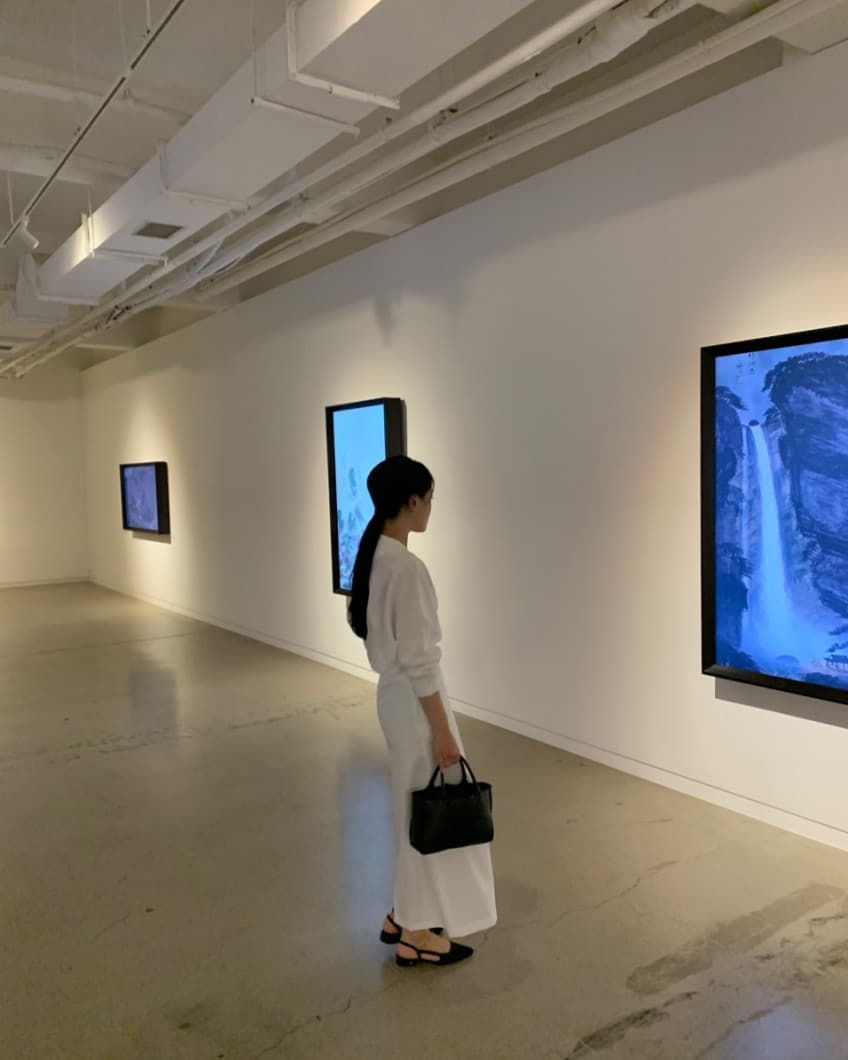 재고 있음 cherry 프랑스식 빛 성숙한 여인 V넥 디자인 센스 출퇴근 품격 ol 미니멀리즘 루즈핏 다용도 맨위 셔츠 상세 이미지 12