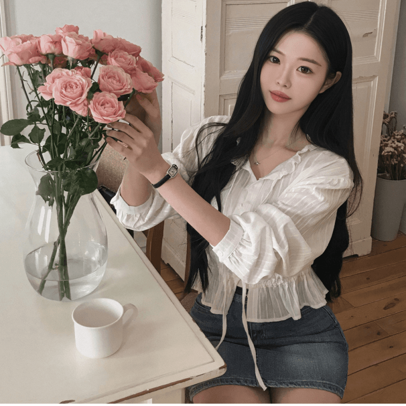 재고 있음 cherry 부드러운 바람 화이트 세로 줄무늬 프릴 리본 허리 수축 패치워크 레이스 측면 길이 소매 셔츠 이미지 3