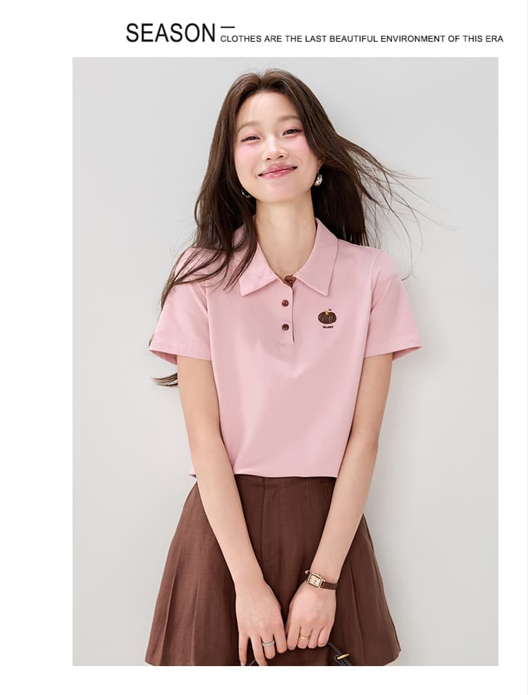 진짜 캐주얼 바람 POLO 칼라 반팔 여성 2026 여름 새로운 다용도 패션 자수 긍정적 인 어깨 T 맨위 상세 이미지 5