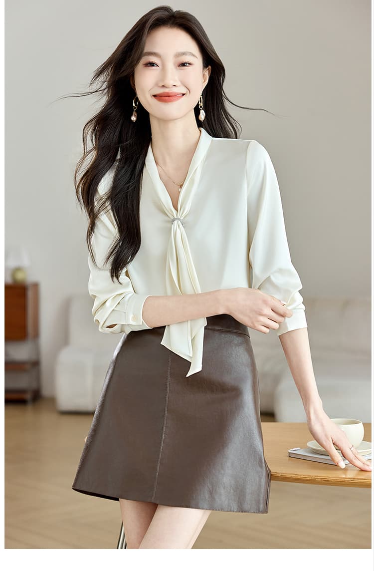 실사 2026 가을 새로운 리본 칼라 몸매 가꾸기 슬림해 보이는 패션 연령 감소 풀오버 긴팔 쉬폰 셔츠 상세 이미지 7