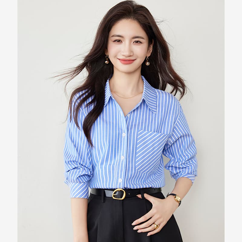 실사 파란색 스트라이프 여성 셔츠 2026 가을 의상 새로운 디자인 센스 루즈핏 슬림해 보이는 품격 맨위