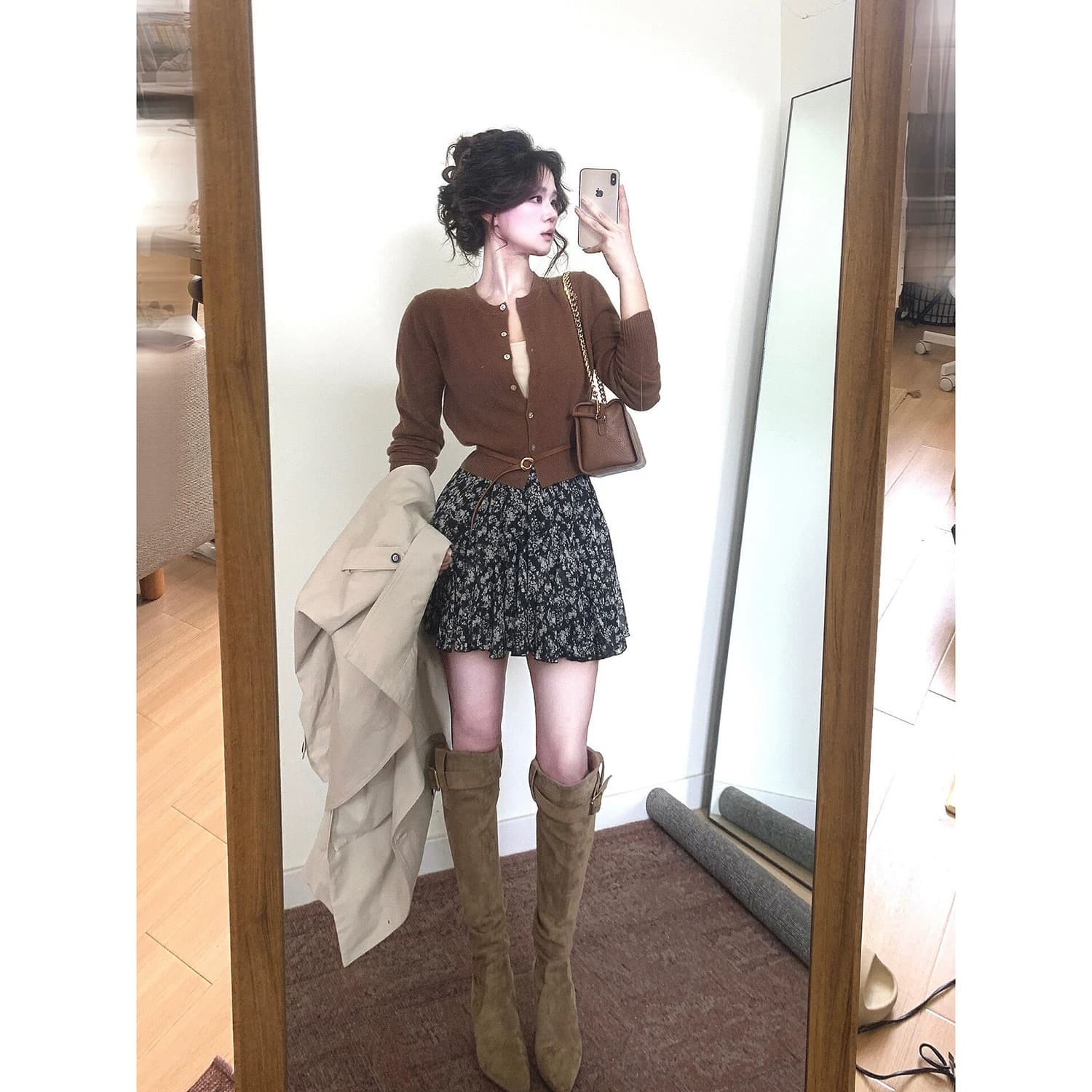 이른 가을 새로운 한 부서 ins 바람 디자인 센스 작은 대중 니트 오픈 가디건 여성 패션 미니멀리즘 꽃무늬 미니 스커트 투피스 세트 상세 이미지 1