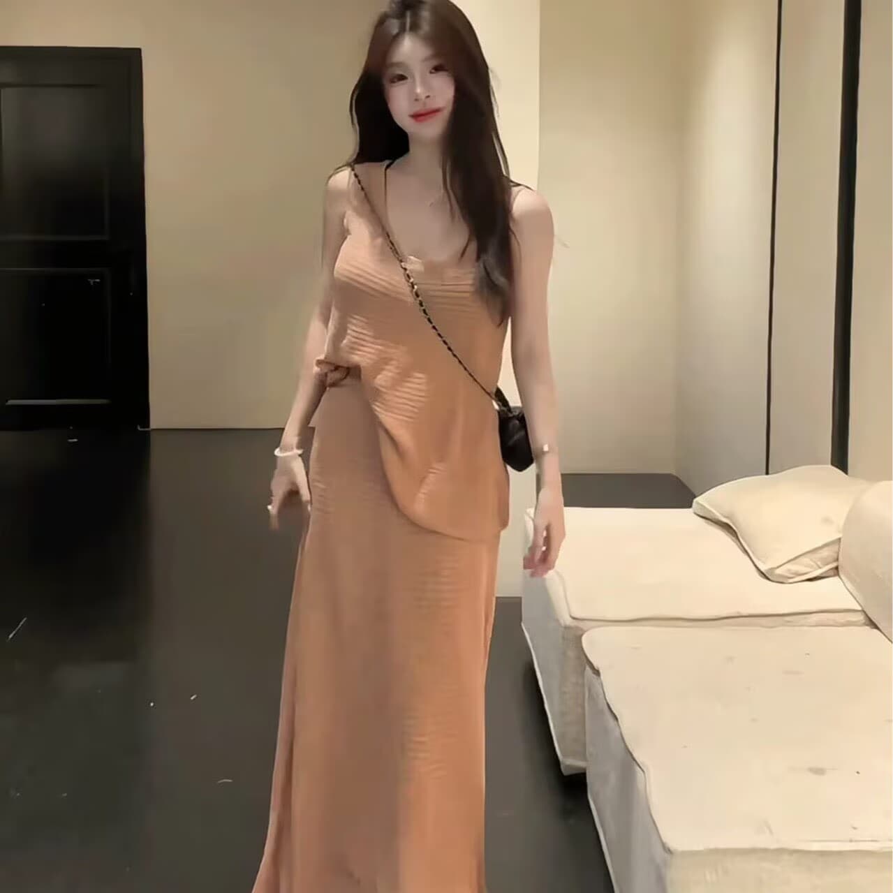 홀로우 아웃 니트 캐미솔 반신 치마 세트 여성 여름 루즈핏 민소매 맨위 하이웨이스트 슬림해 보이는 롱 스커트 투피스 세트 이미지 2