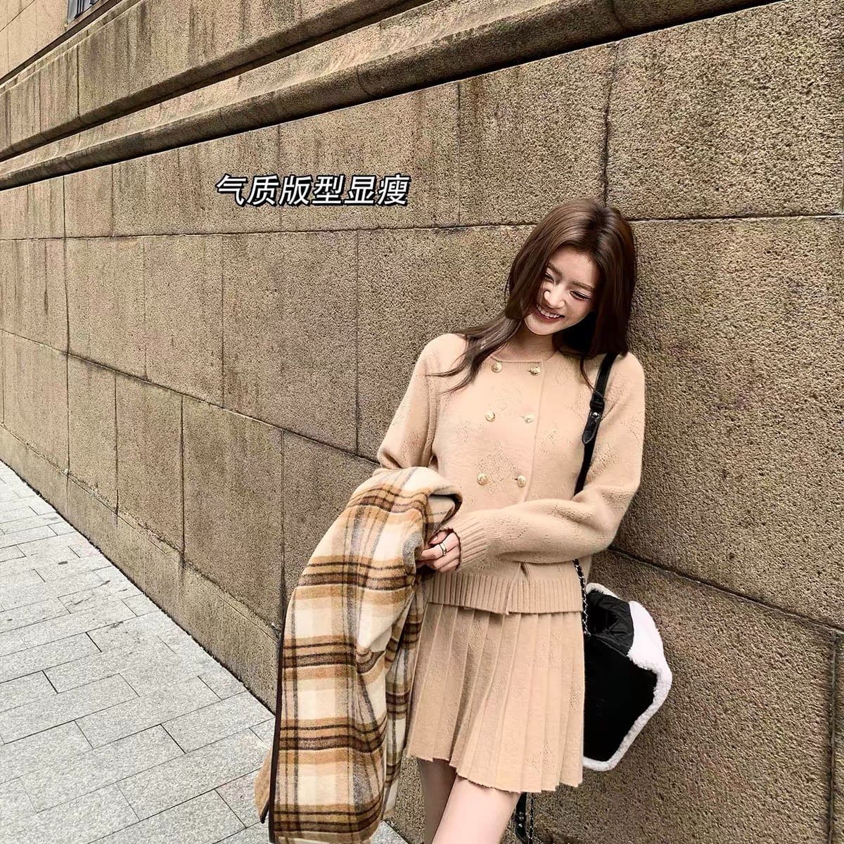 지구 가게 홀로우 아웃 자카드 이중 버튼 니트 스웨터 세트 여성 두꺼운 오픈 가디건 스웨터 플리츠 반신 스커트 투피스 세트 이미지 5