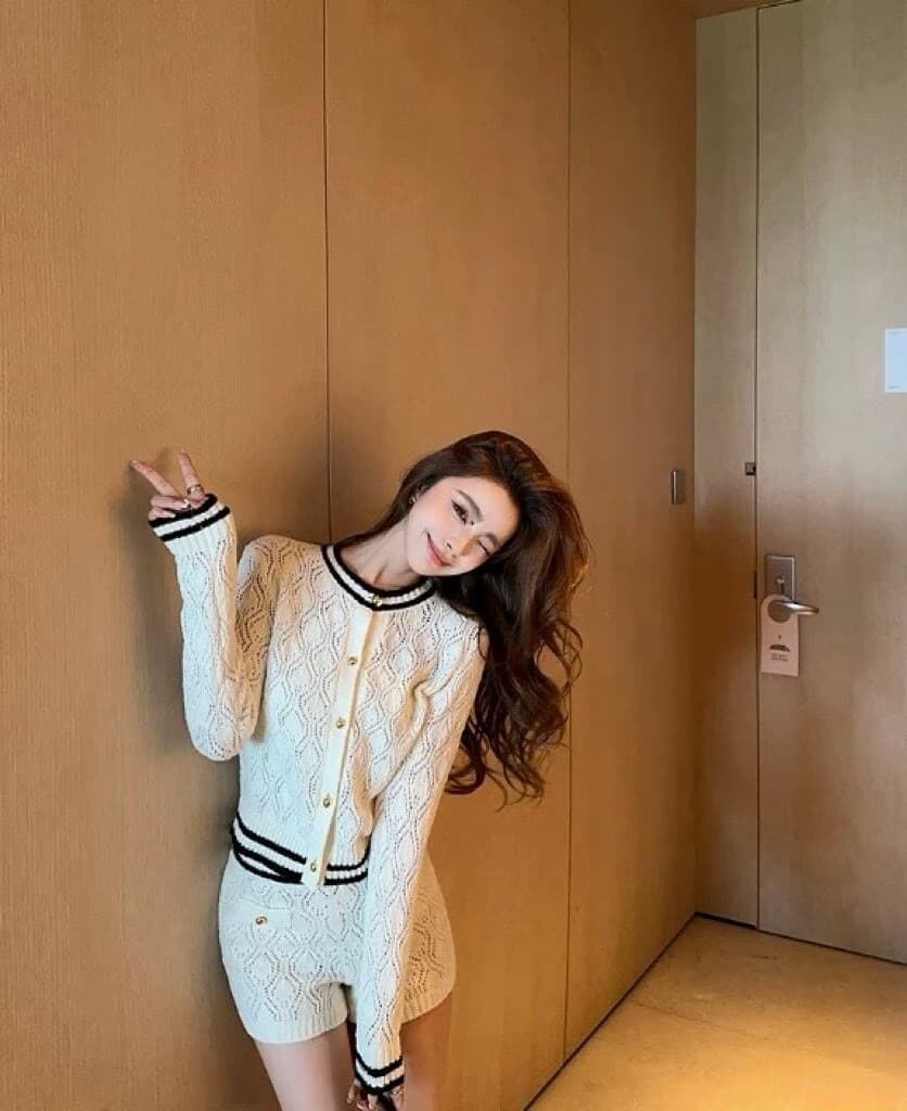 파리 우는 소리 천 골드 서클 실 좋은 에 Jiao 예쁜 샤오시엔 세트 여성 이른 가을 화이트 오픈 가디건 쇼트 스타일 투피스 세트 상세 이미지 5