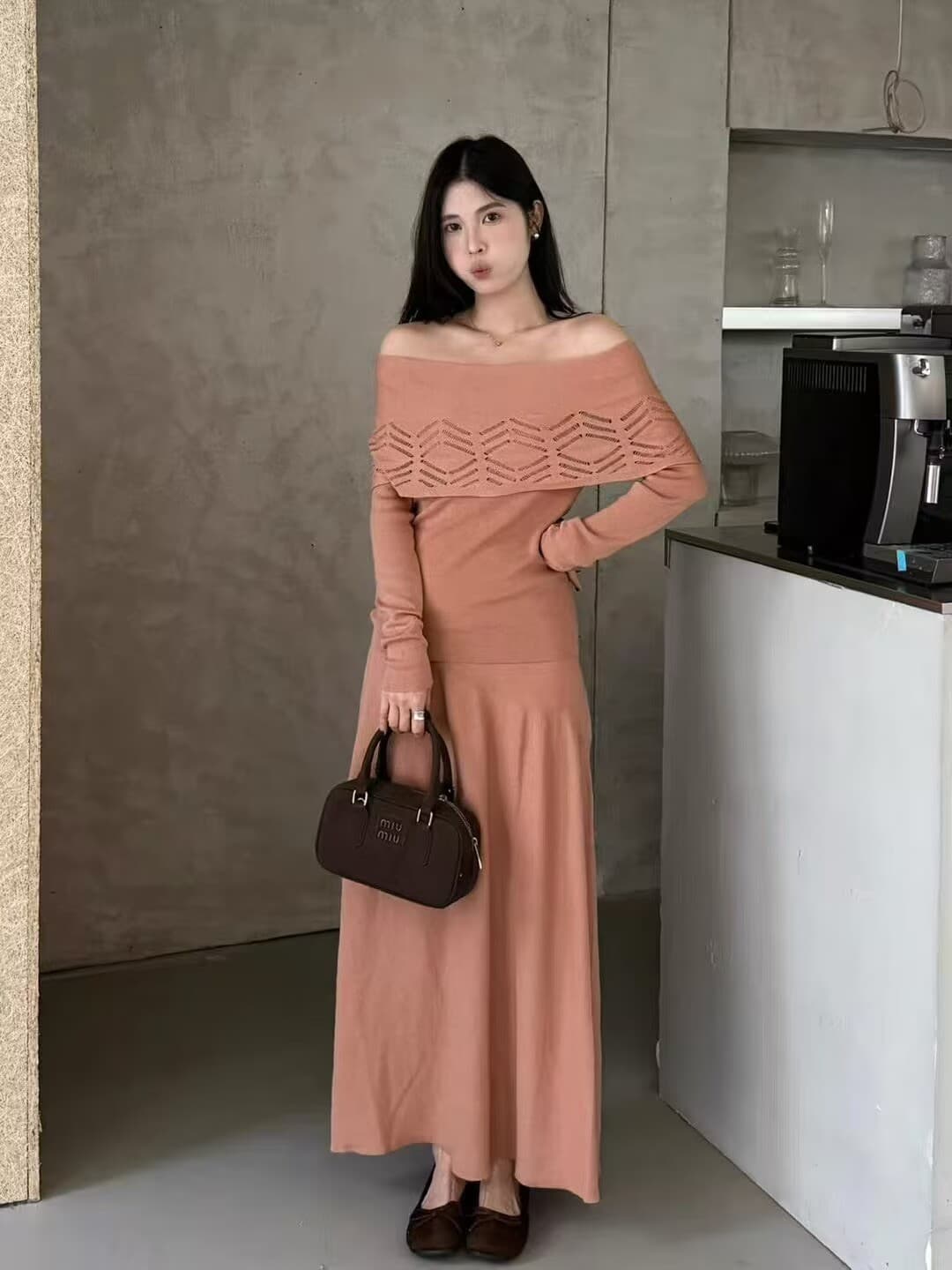 품격 우아함 홀로우 아웃 자카드 오프숄더 니트 맨위 단색 한 마디 밑단 니트 반신 스커트 두 조각 여성 세트 상세 이미지 3