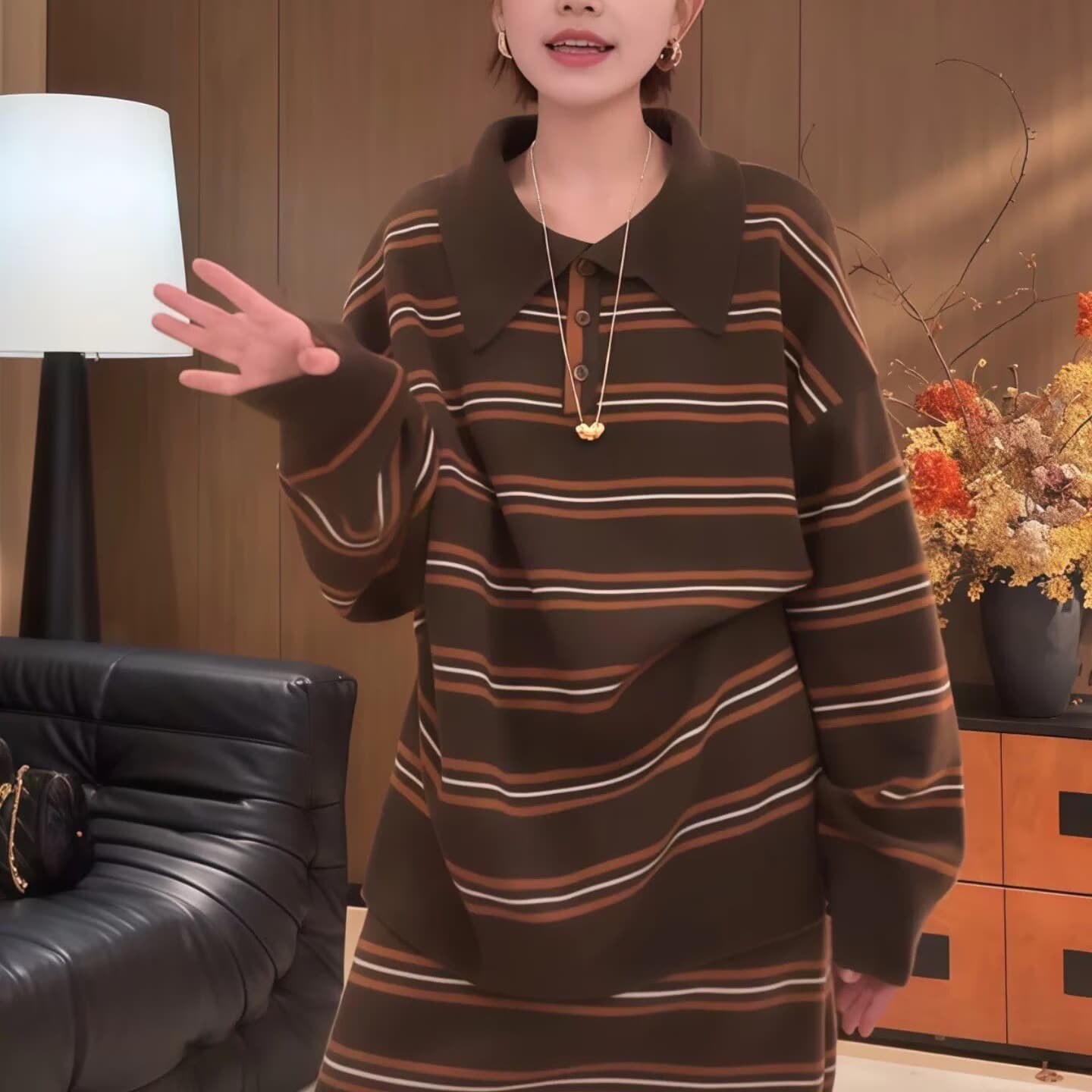 느긋한 바람 폴로 칼라 스트라이프 세트 여성 2026 가을 빅 사이즈 지방 mm 연령 감소 맨위 반신 스커트 투피스 세트 트렌디