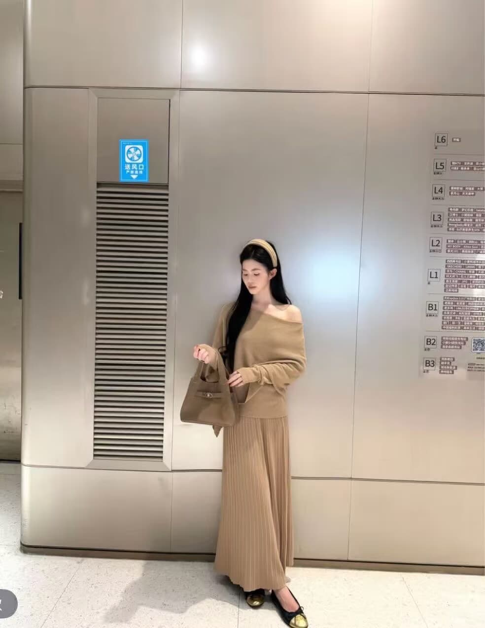 신제품 실사 가을 고급 디자인 센스 슬림해 보이는 망토 숄 페이크 레이어드 니트 세트 상세 이미지 1