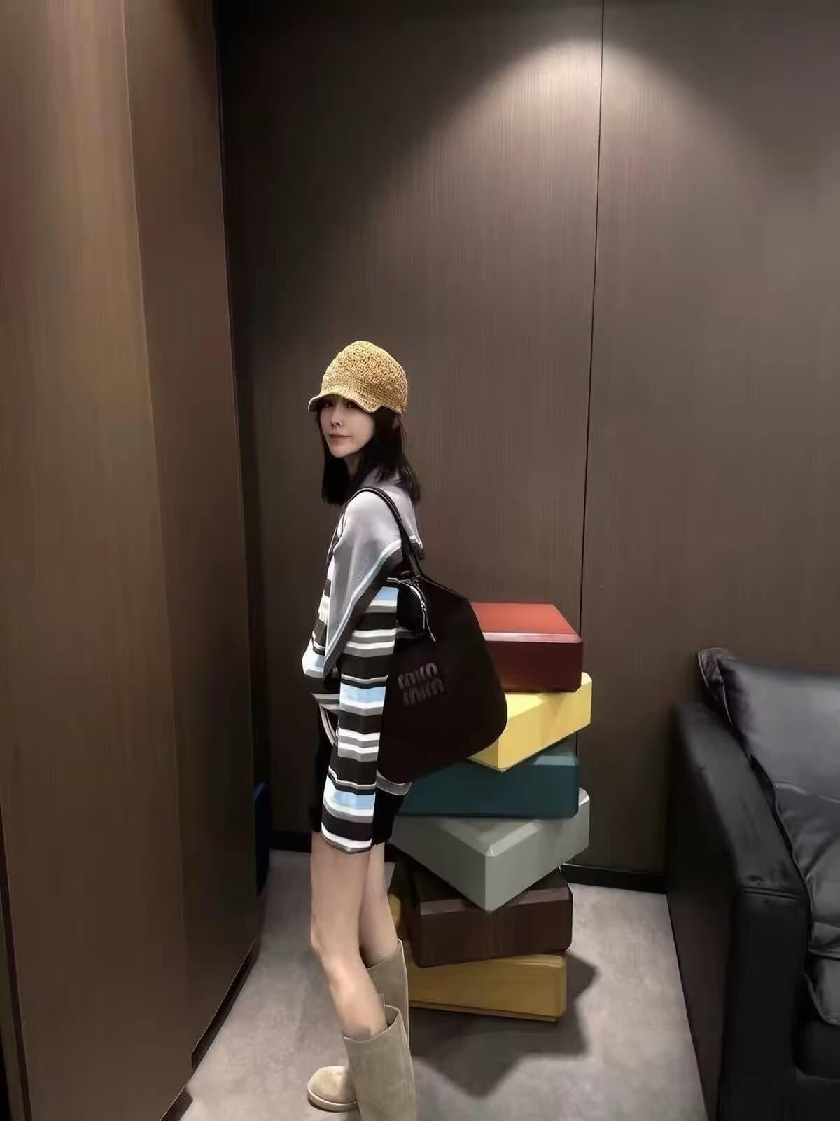 고급 센스 스트라이프 니트 스웨터 여성 가을 숄 외부 가져 가라. 스택 착용 투피스 세트 이른 가을 한 부서 착용 가져 가라. chic 맨위 이미지 4