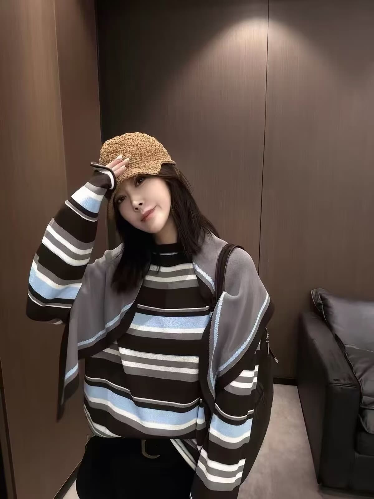 고급 센스 스트라이프 니트 스웨터 여성 가을 숄 외부 가져 가라. 스택 착용 투피스 세트 이른 가을 한 부서 착용 가져 가라. chic 맨위 상세 이미지 4