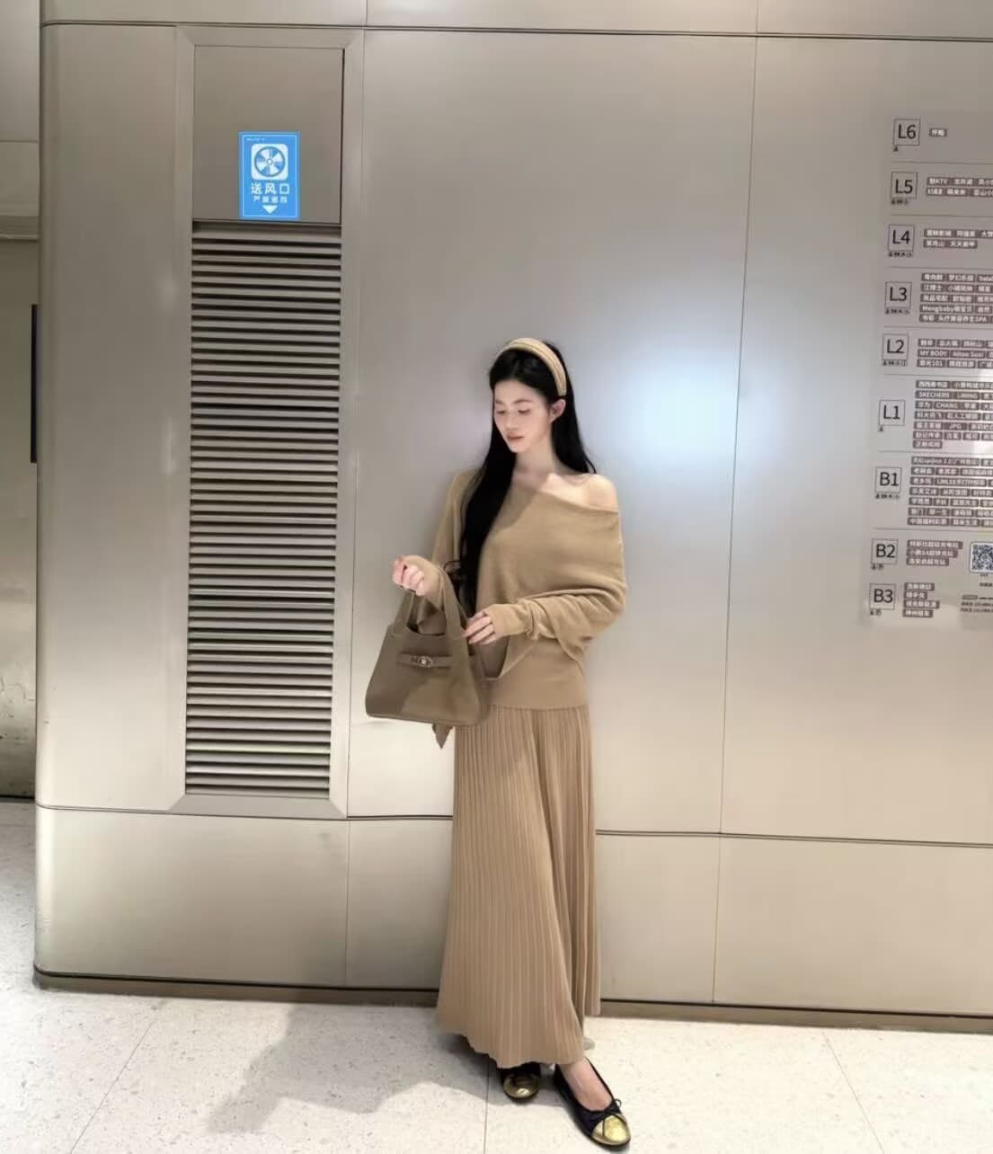 신제품 가을 고급 디자인 센스 슬림해 보이는 망토 숄 페이크 레이어드 니트 세트 한국 스타일 이미지 3